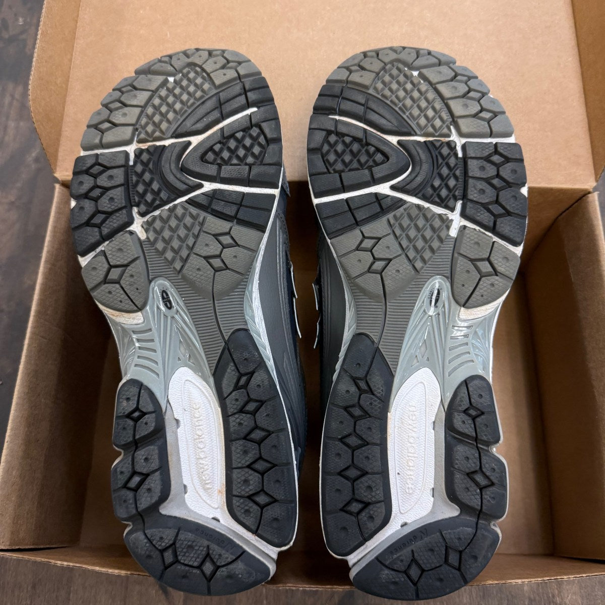 New Balance 1906R Grey Navy Size 11.5 (Pre-Owned) - Image 6