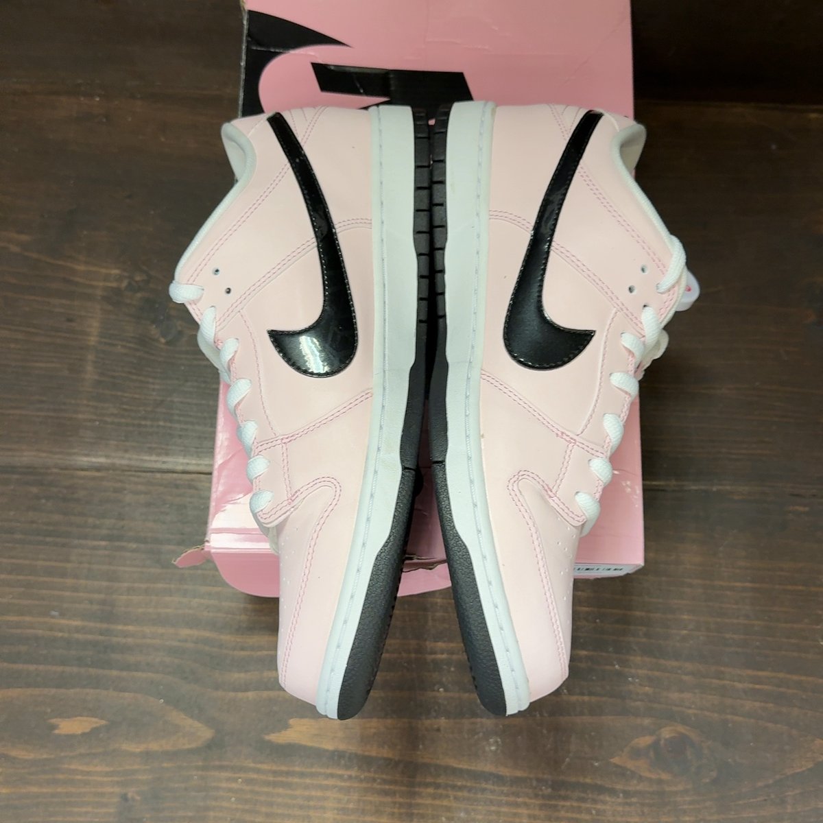 Nike SB Dunk Low Pink Box Size 12 (Pre-Owned) - aux
