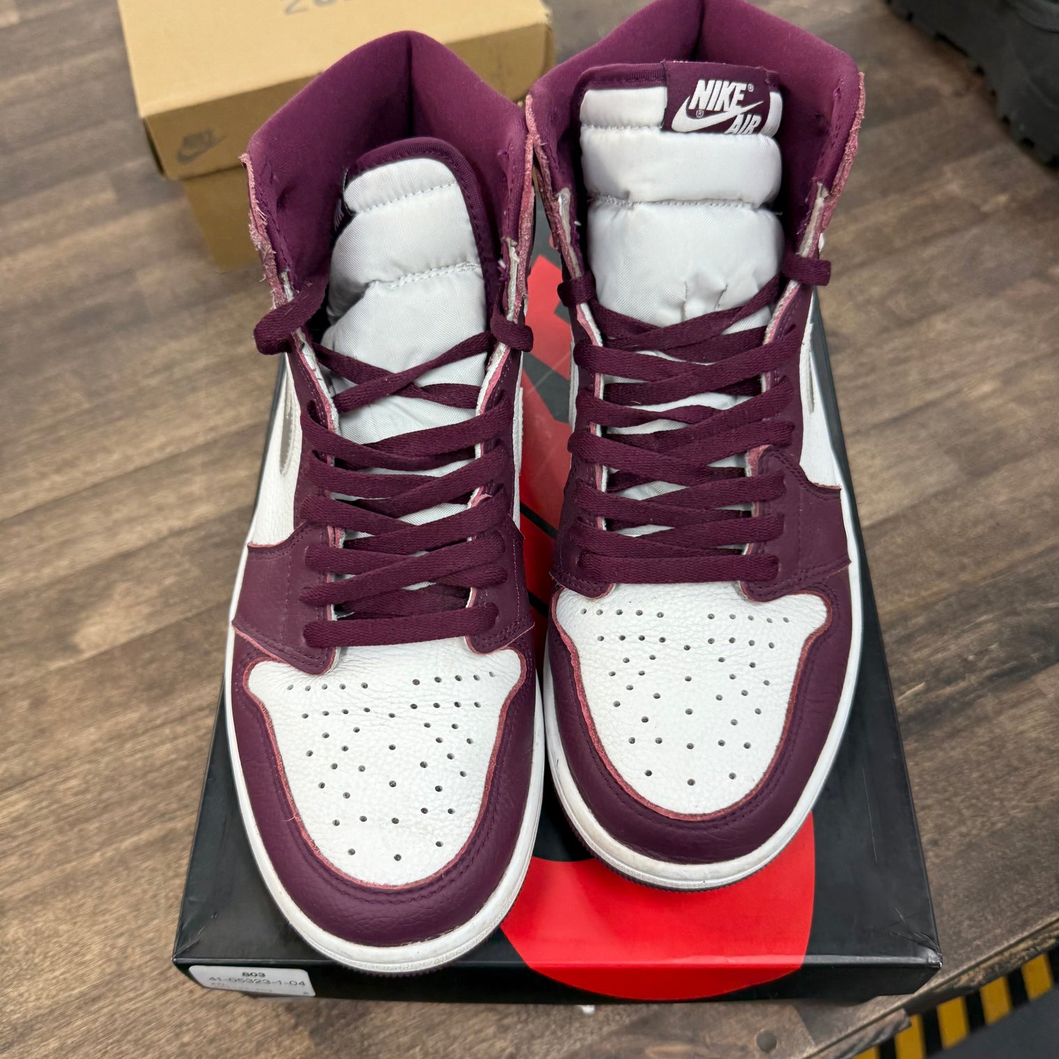 Bordeaux Jordan 1 High OG (Used, No Insoles, No Box)