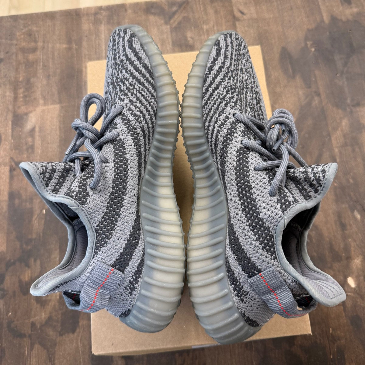adidas Yeezy Boost 350 V2 Beluga 2.0 Size 9 (Pre-Owned) - Image 5