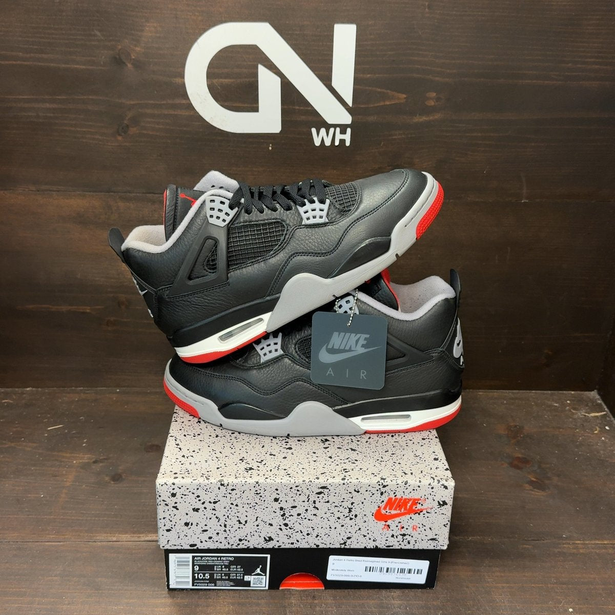 Jordan 4 Retro Bred Reimagined Size 9 (Pre-Owned) - front