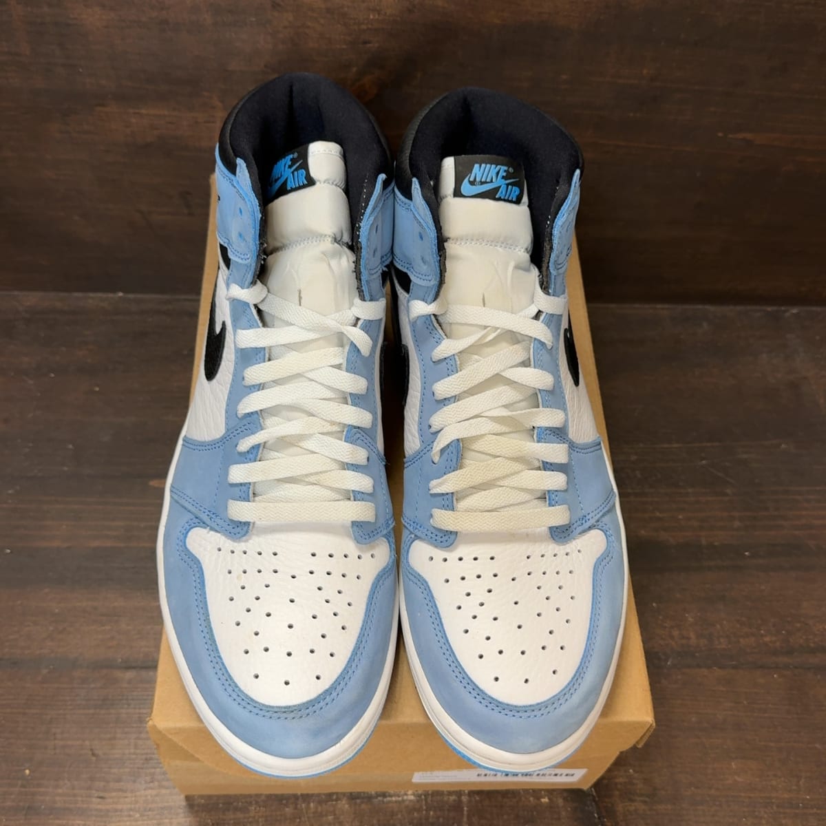 Jordan 1 Retro High OG University Blue Size 11.5 (Pre-Owned) - tag