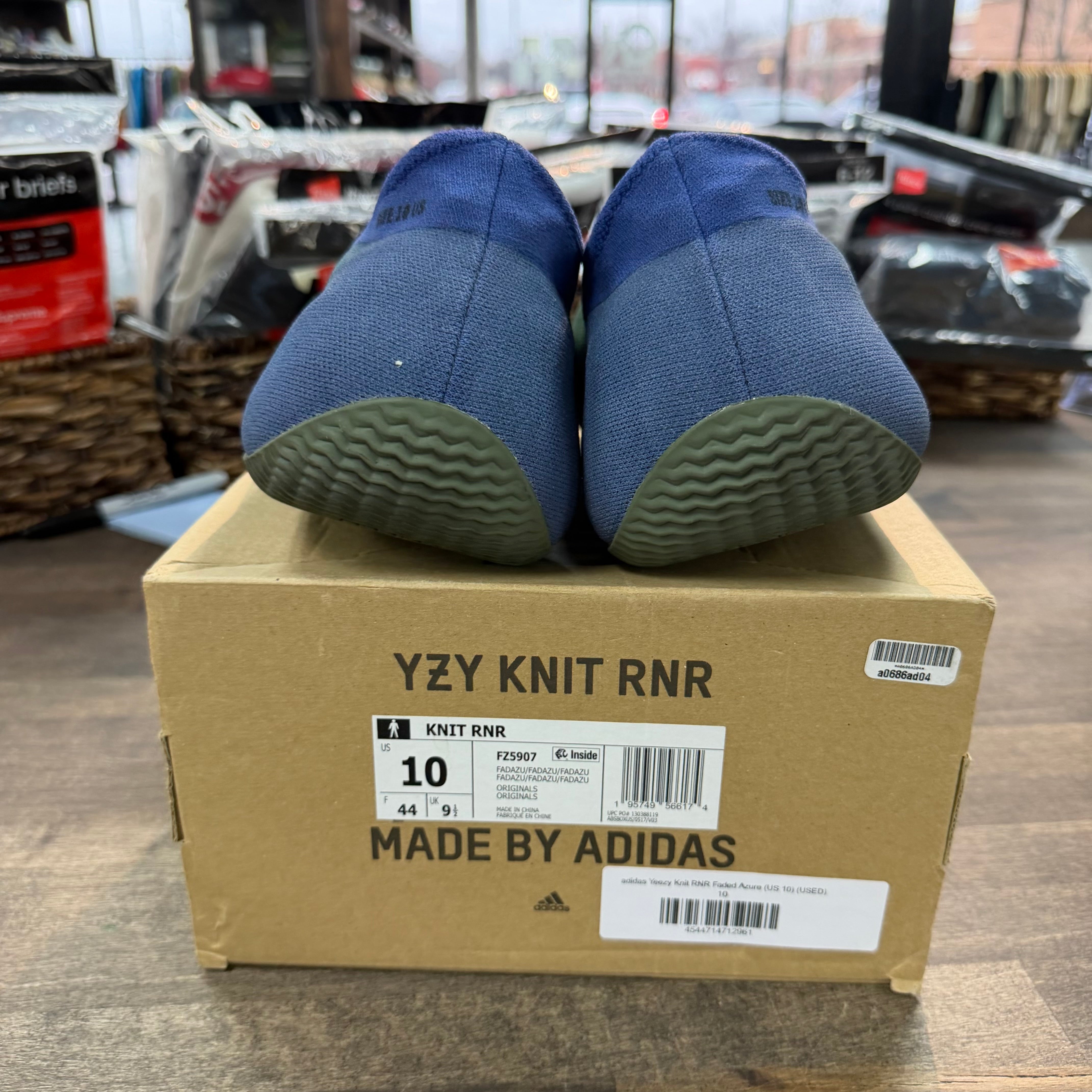 adidas Yeezy Knit RNR Faded Azure (US 10) (USED) Size 10 (Pre-Owned) - Image 3