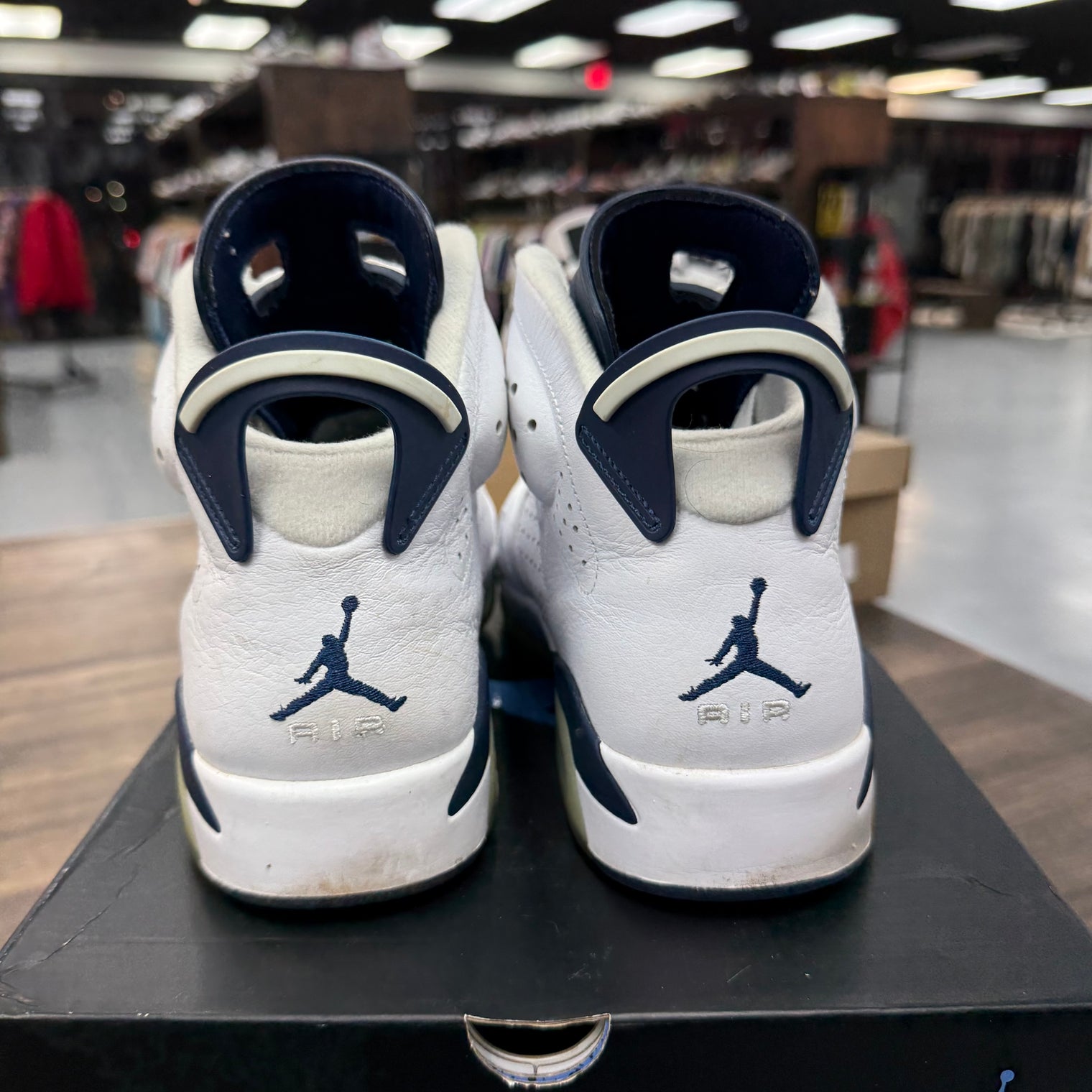 Jordan 6 Retro Midnight Navy (2022) (US 9.5) (USED, Replacement Box)