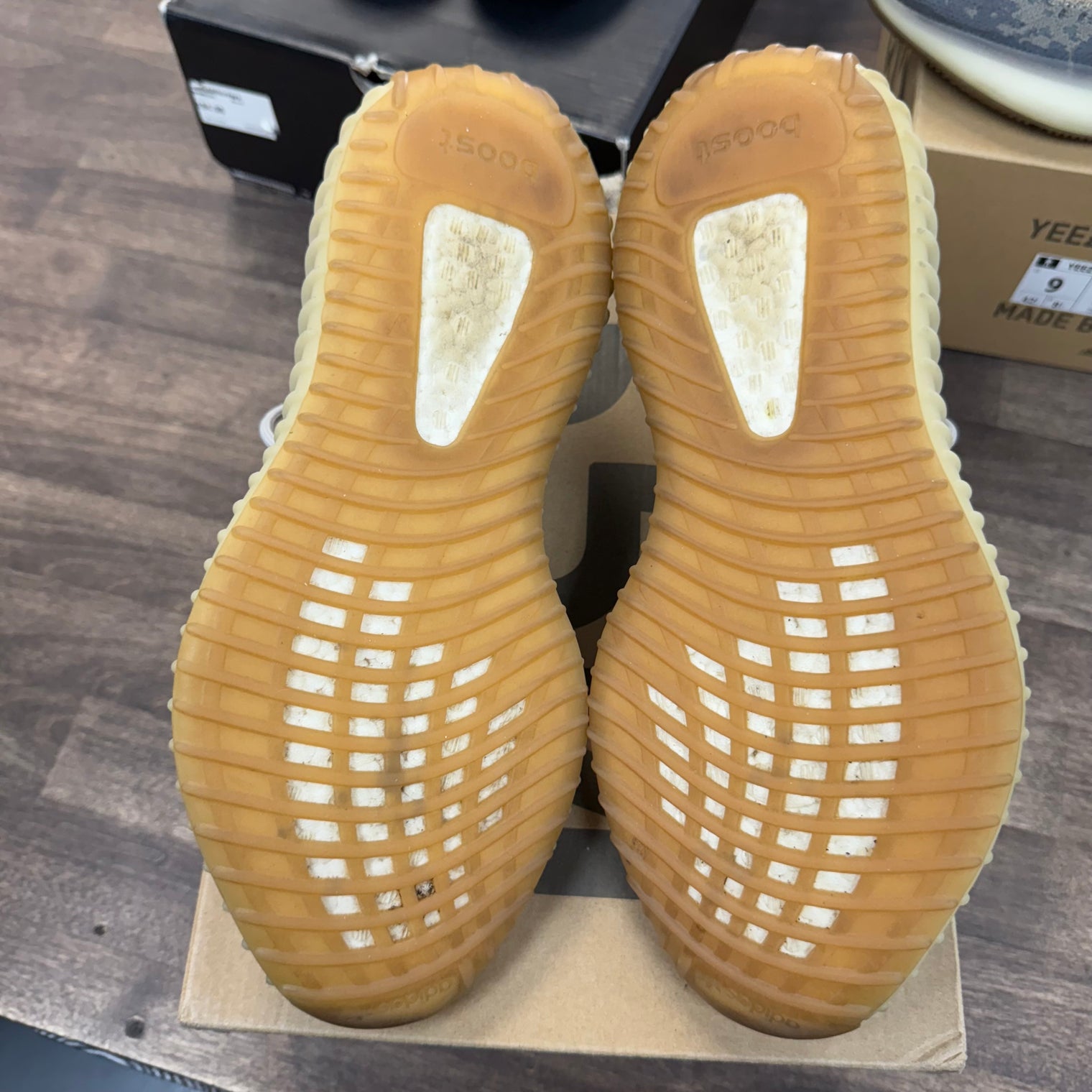 Sesame Yeezy 350 (USED)
