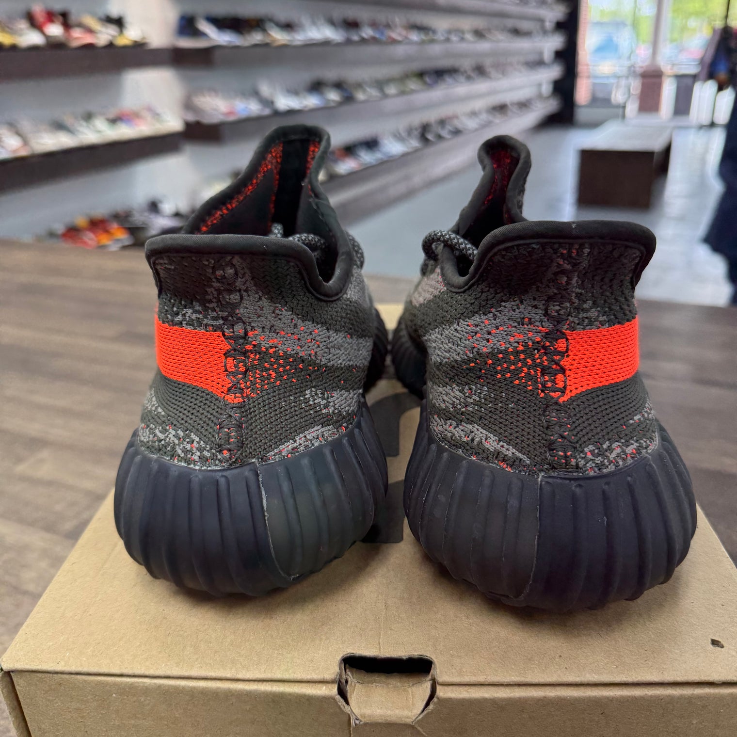 Carbon Beluga Yeezy 350 (USED)