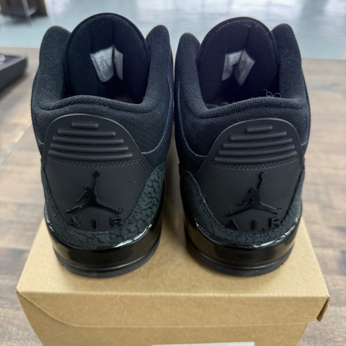 Jordan 3 Retro Black Cat (2025) Size 11 (Pre-Owned) - Image 3