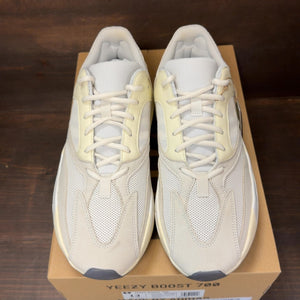 adidas Yeezy Boost 700 Analog - Image 3