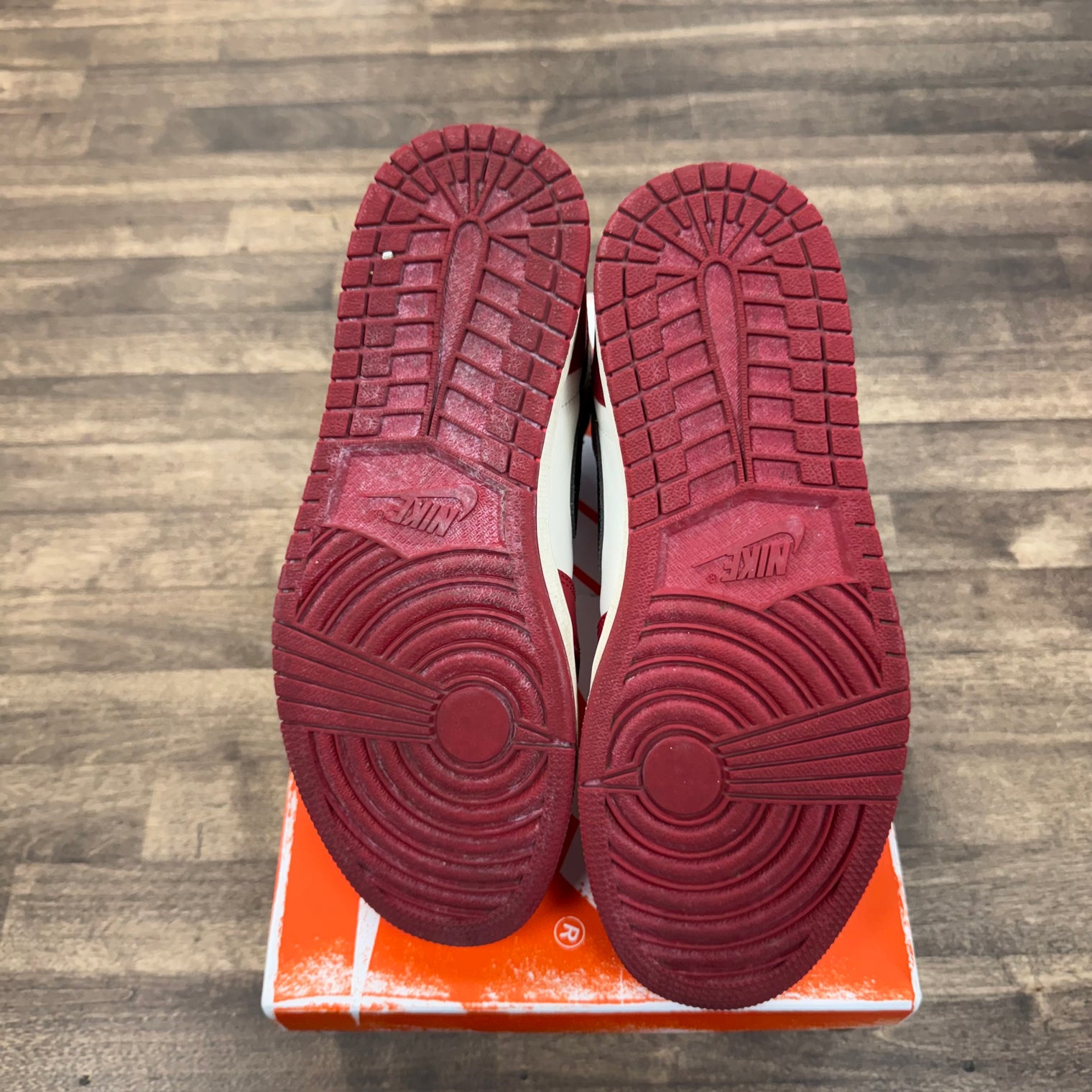 Lost And Found Jordan 1 Retro High OG (USED)