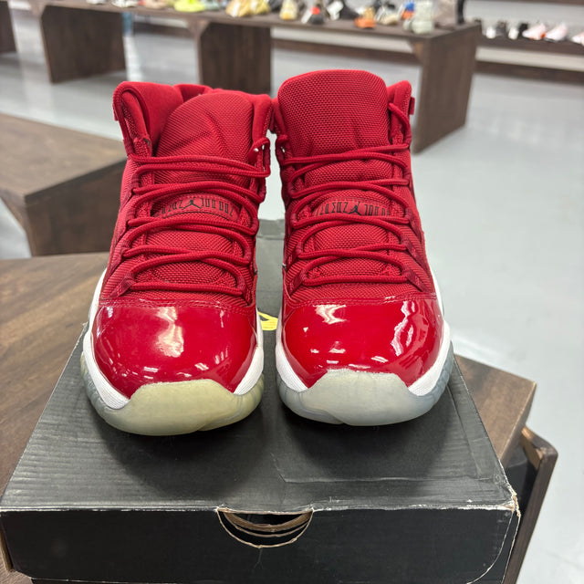 Win like 96 Jordan 11 (GS) (USED, Replacement Box)