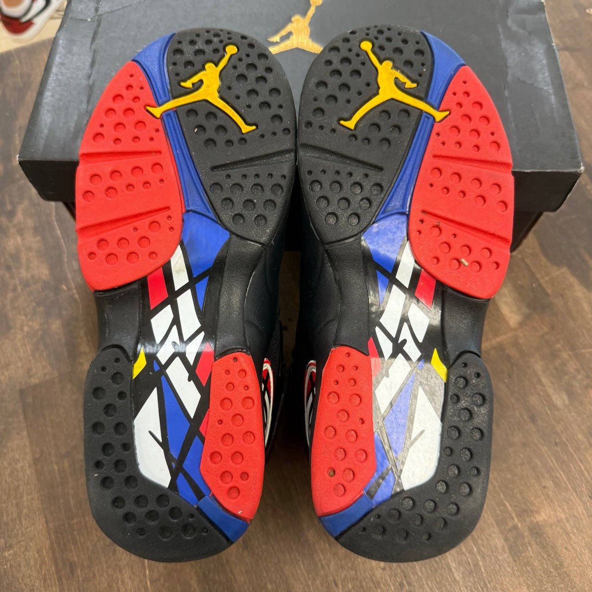 Jordan 8 Retro Playoffs (2023) (GS) Size 7Y (Pre-Owned) - Image 2