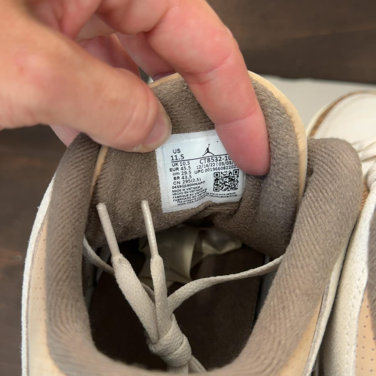 Jordan 3 Retro Palomino Size 11.5 (Pre-Owned) - aux