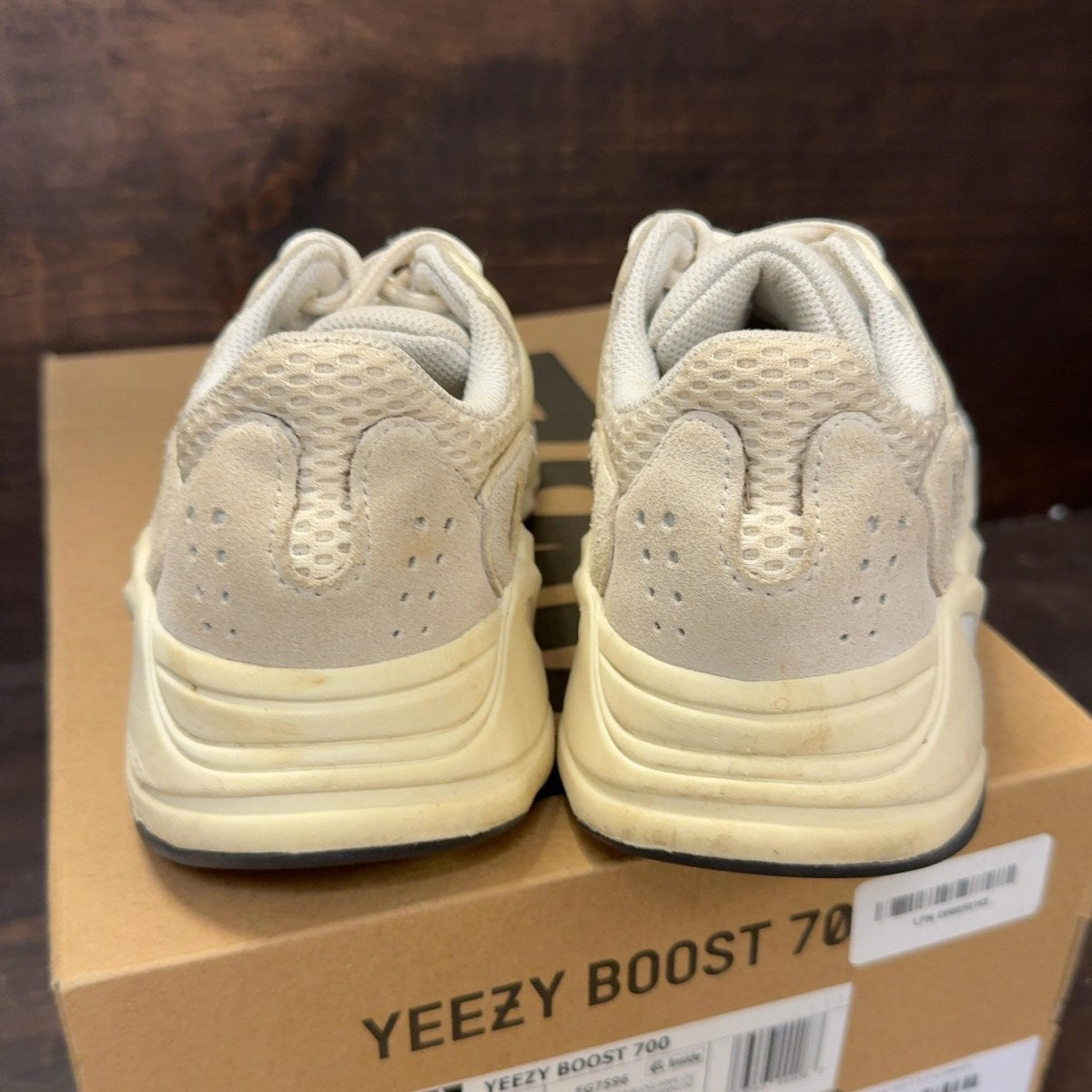 adidas Yeezy Boost 700 Analog - Image 4