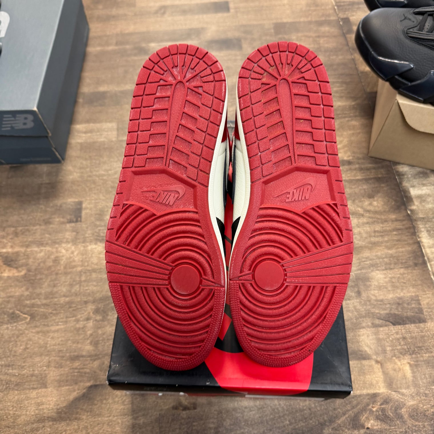 Bred Toe Jordan 1 High (USED)