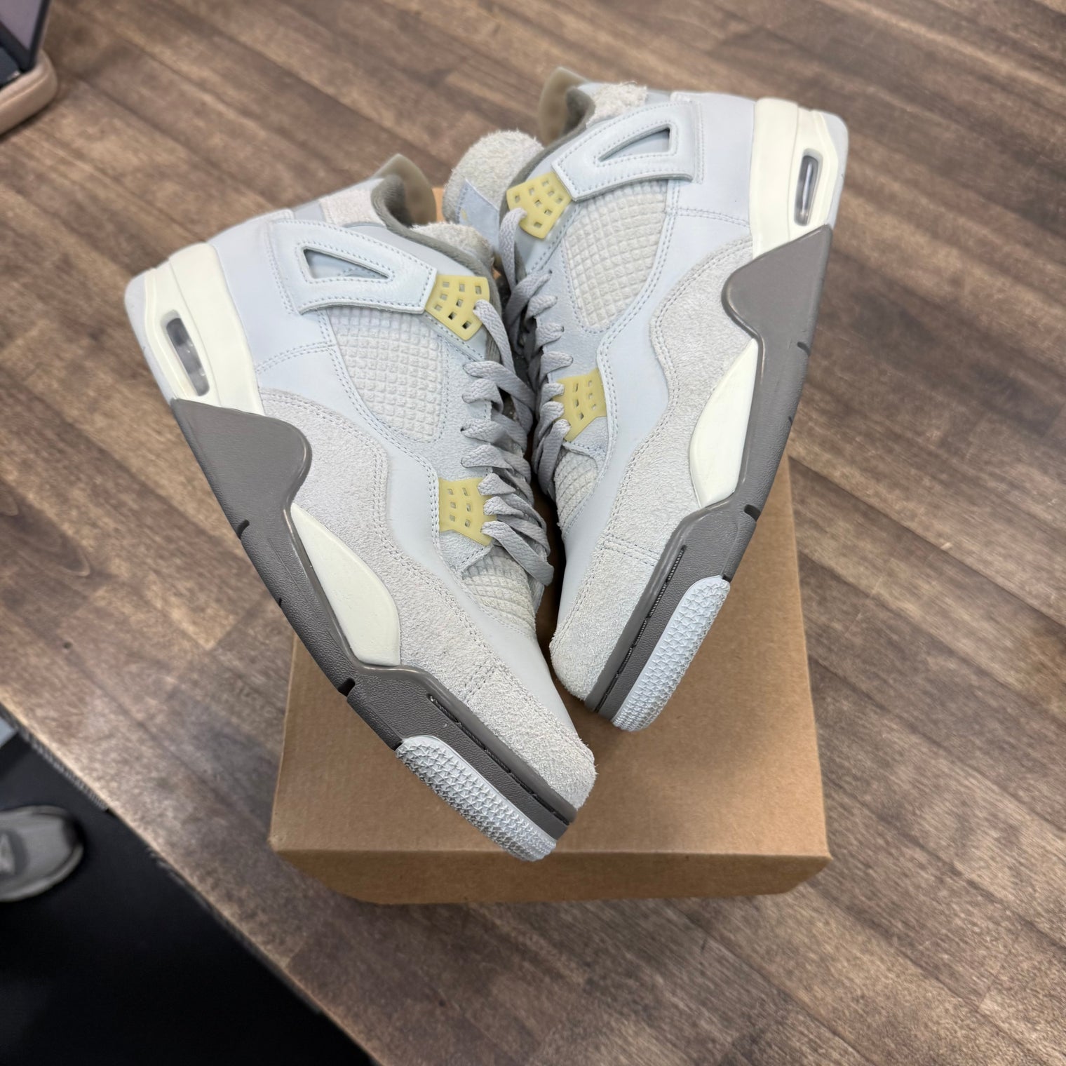 Photon Dust Craft Jordan 4 Retro (USED, No Box)