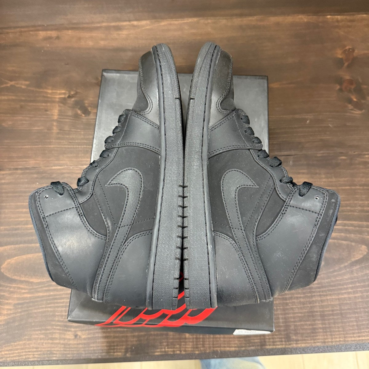 Jordan 1 Mid Triple Black (2014) - Image 5
