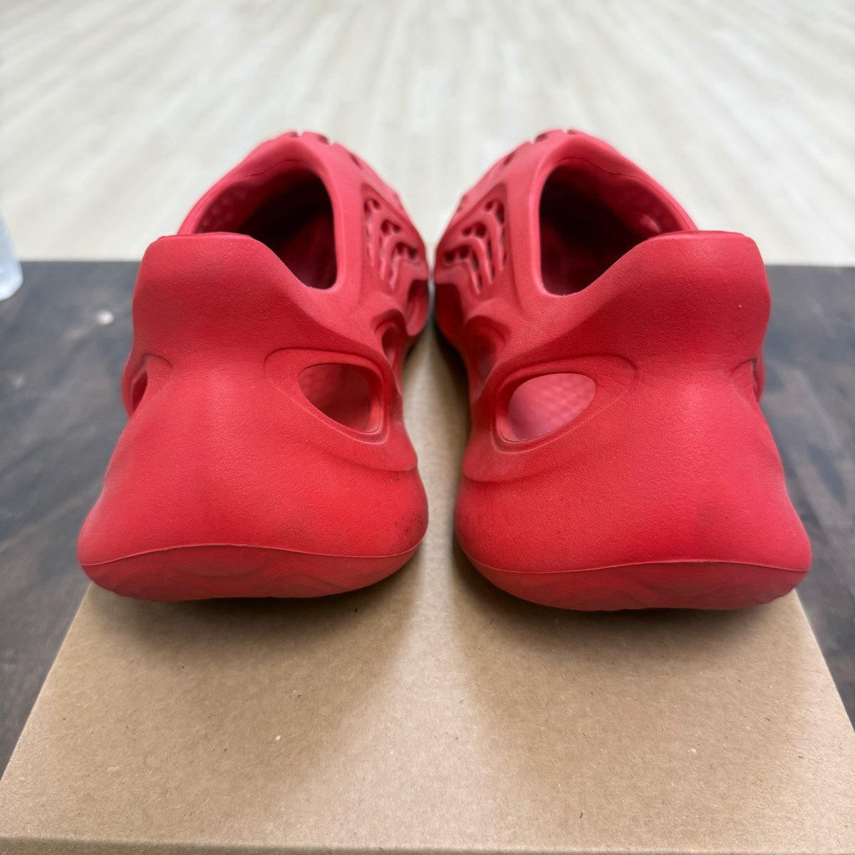 adidas Yeezy Foam RNNR Vermillion Size 11 (Pre-Owned) - Image 6