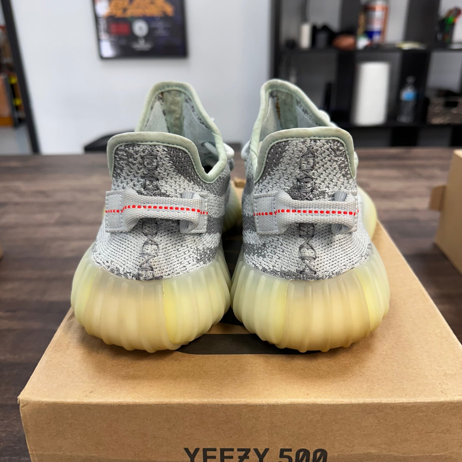 Blue Tint Yeezy 350 (USED,Replacement Box,No Insole)