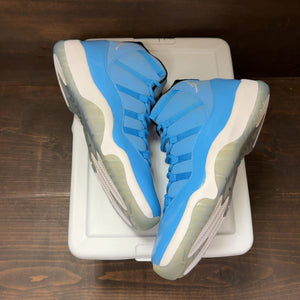 Jordan 11 Retro Pantone Size 15 (Pre-Owned) - back