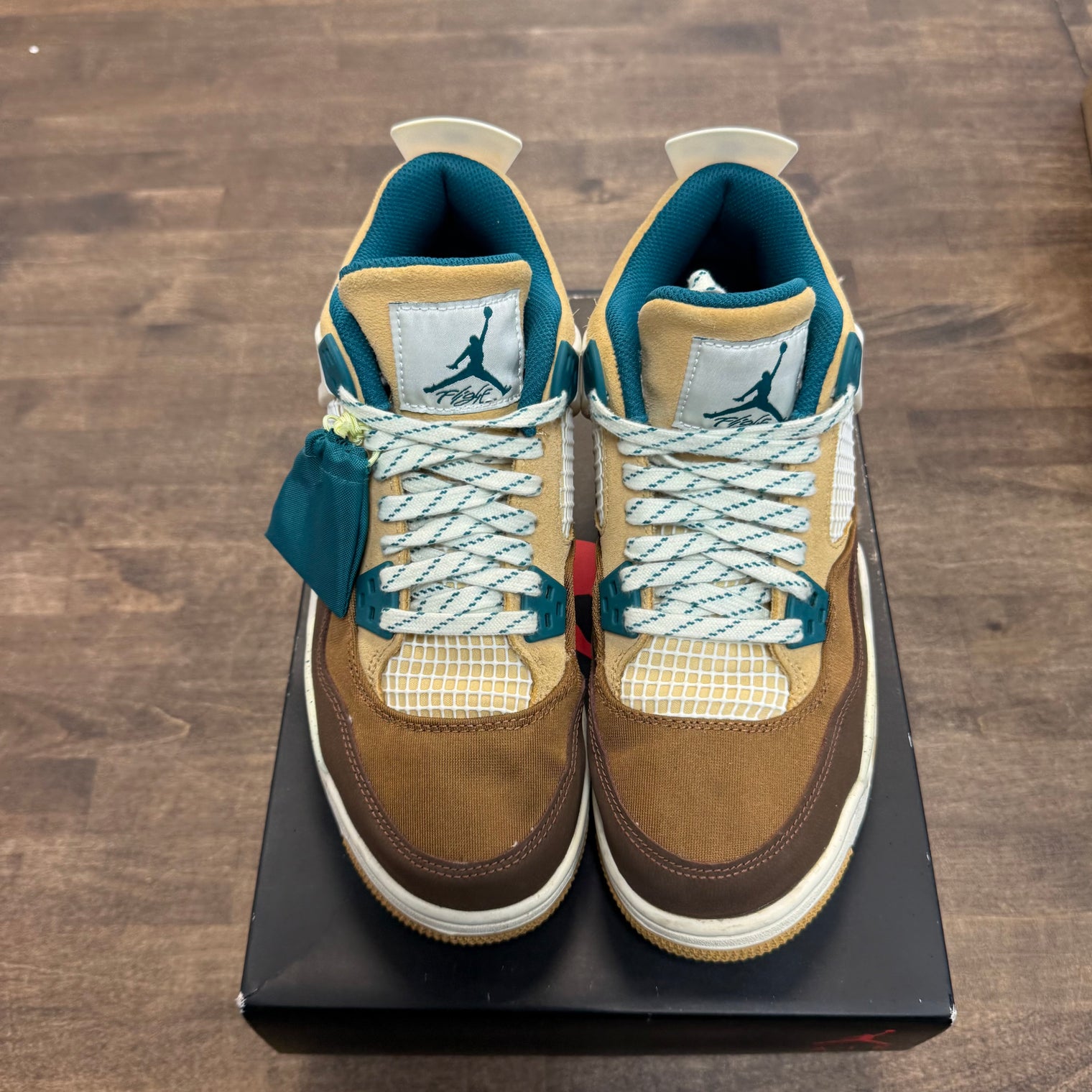 Cacao Wow Jordan 4 Retro (GS) (USED)