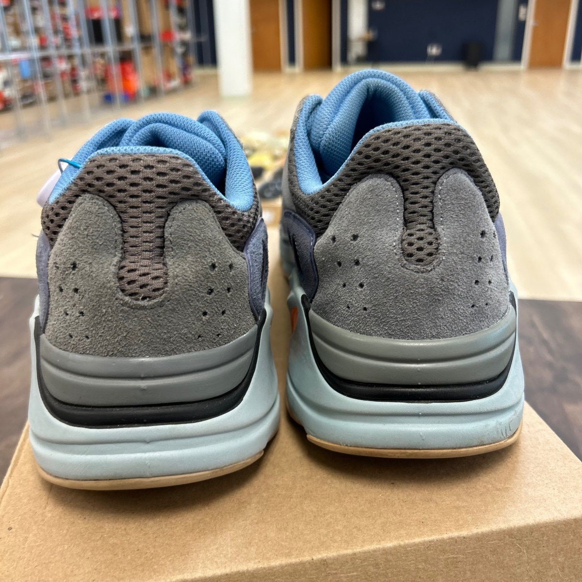 adidas Yeezy Boost 700 Carbon Blue Size 12 (Pre-Owned) - Image 4
