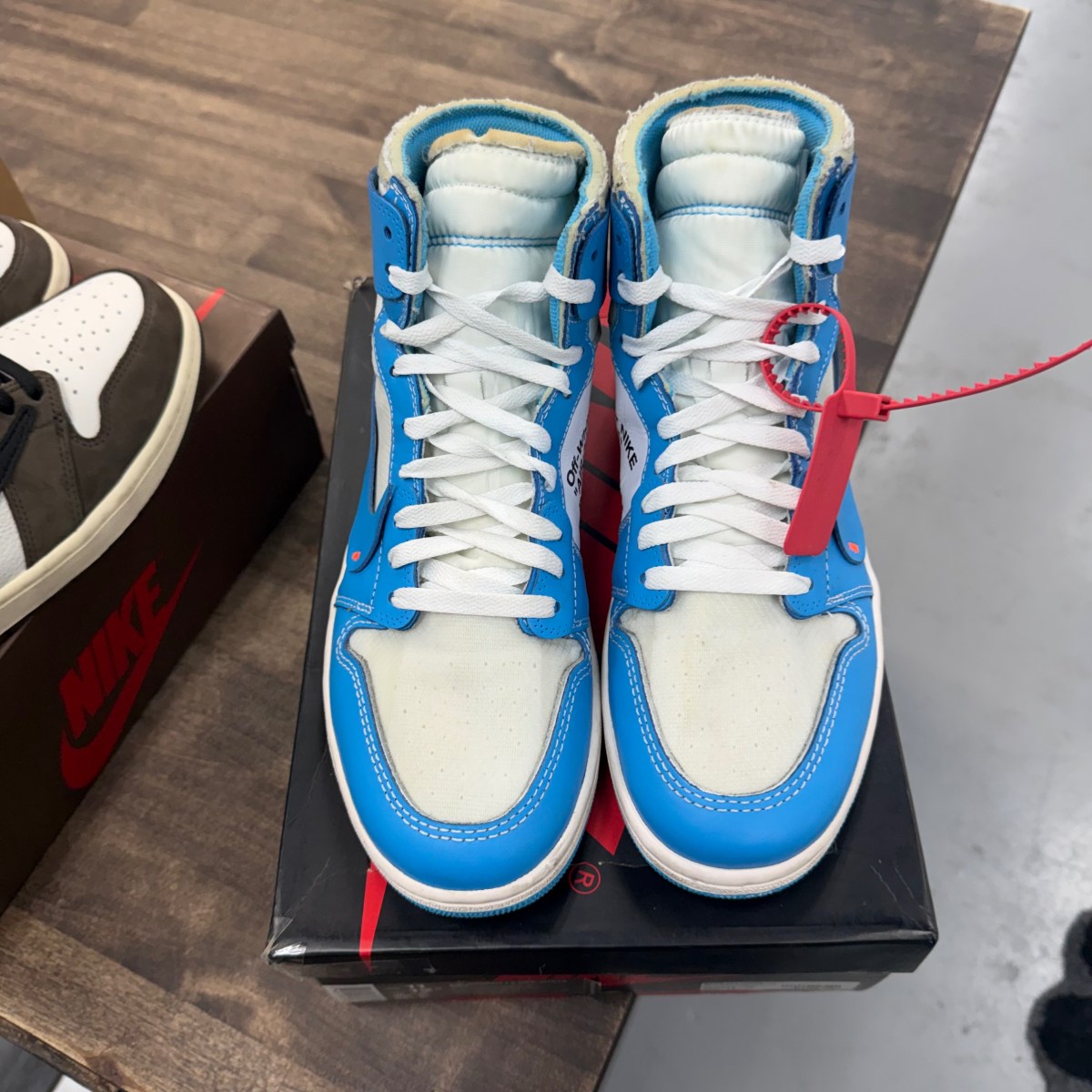 Jordan 1 Retro High Off-White University Blue - Image 2