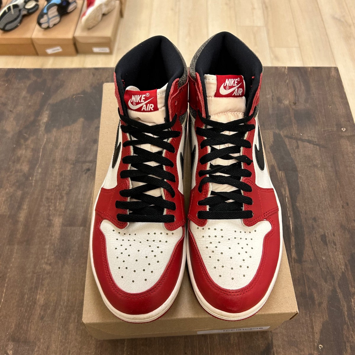 Jordan 1 Retro High OG Chicago Lost and Found Size 10 (Pre-Owned) - Image 2