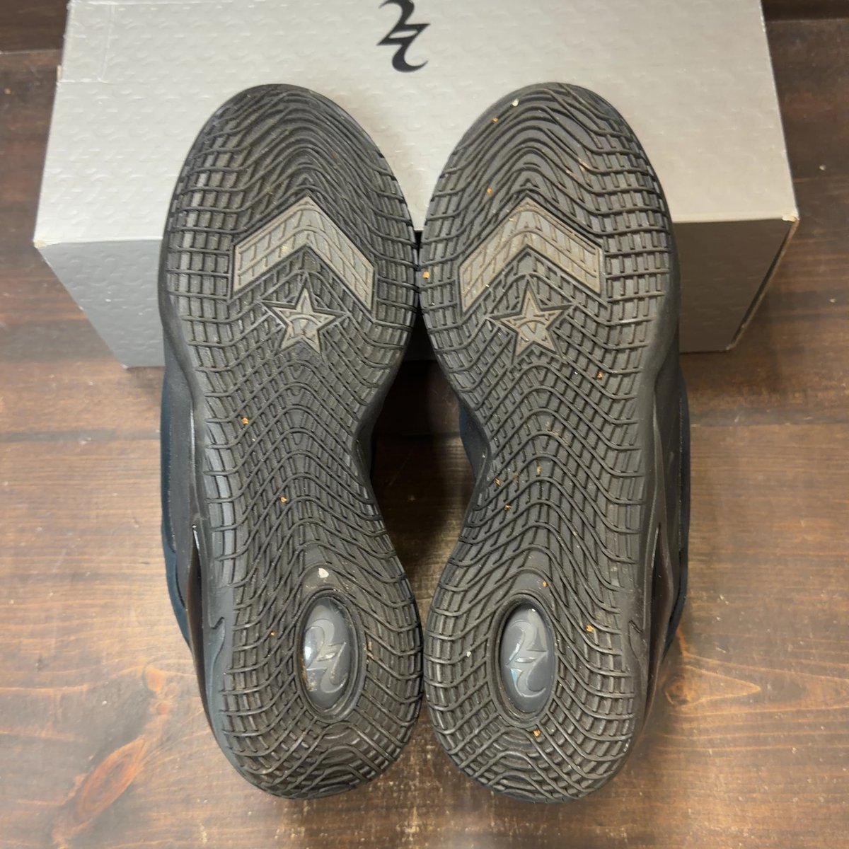 Converse SHAI 001 Charm Black Size 9.5 (Pre-Owned) - aux