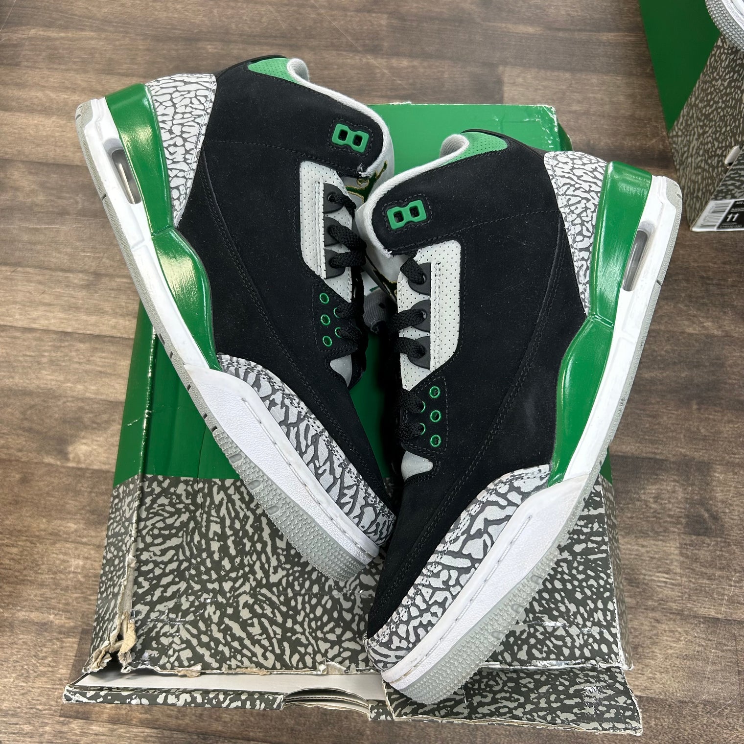 Pine Green Jordan 3 Retro (Used)