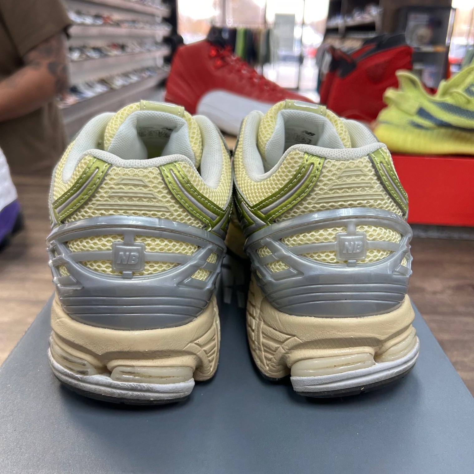 Yellow Parchment New Balance 1906R (USED)