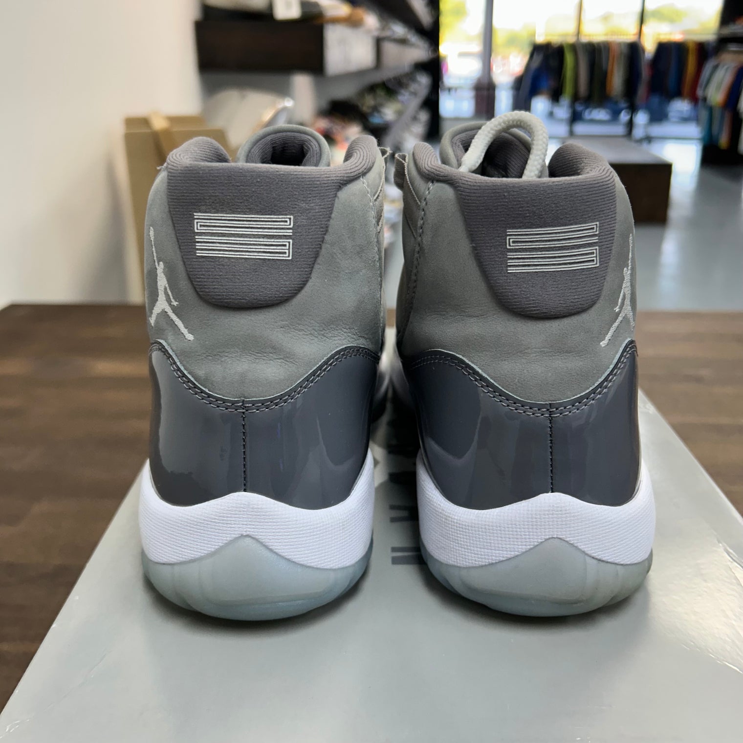 Cool Grey Jordan 11 Retro (USED)