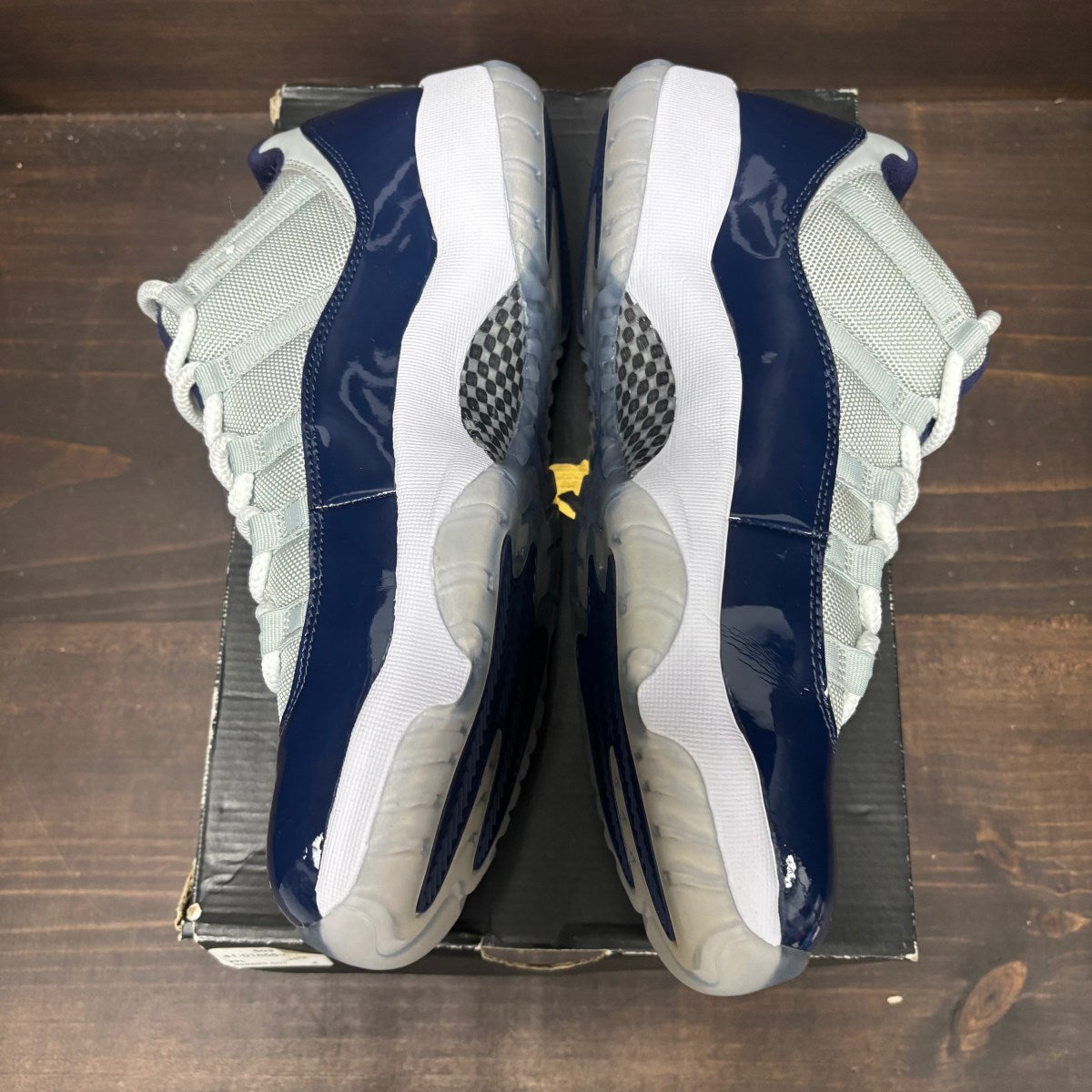Jordan 11 Retro Low Georgetown - Image 5