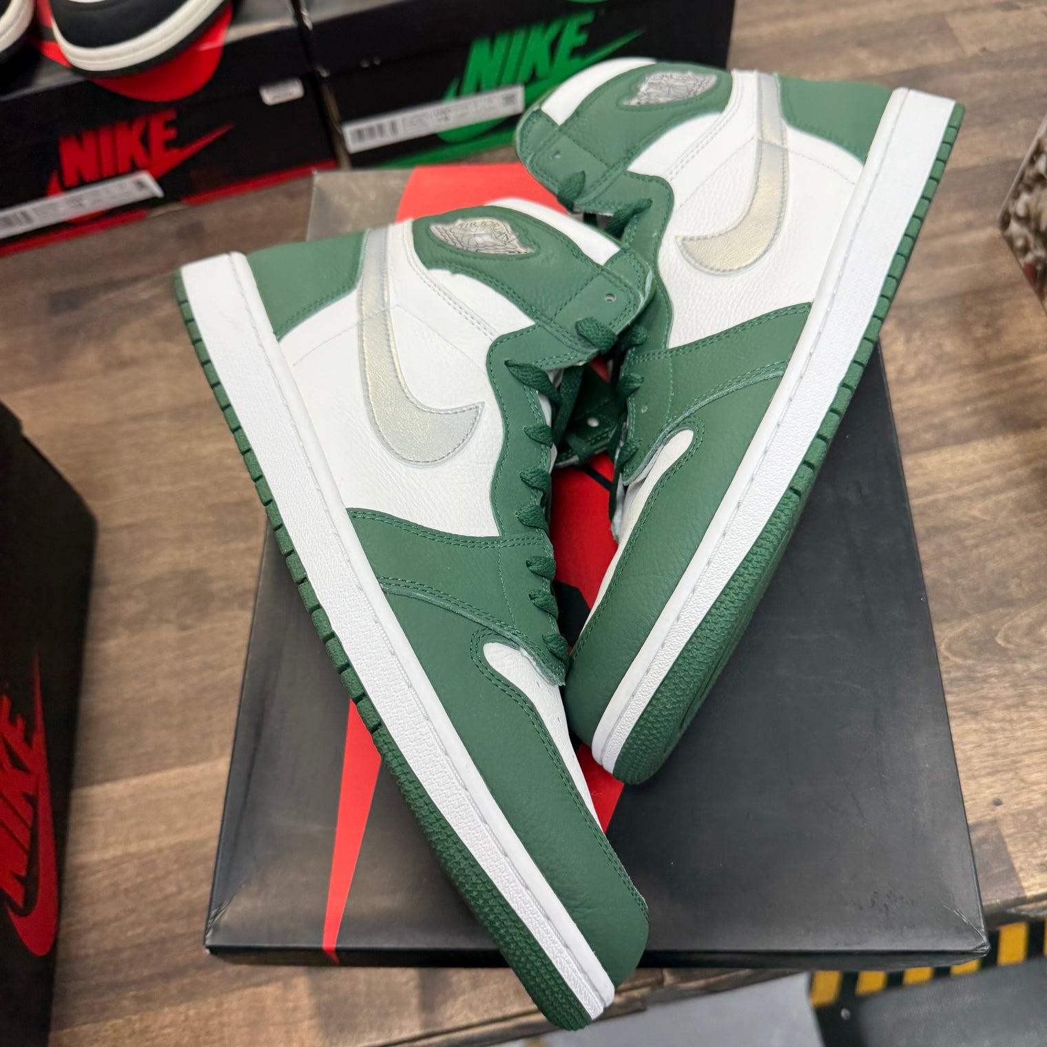 Gorge Green Jordan 1 High (USED)