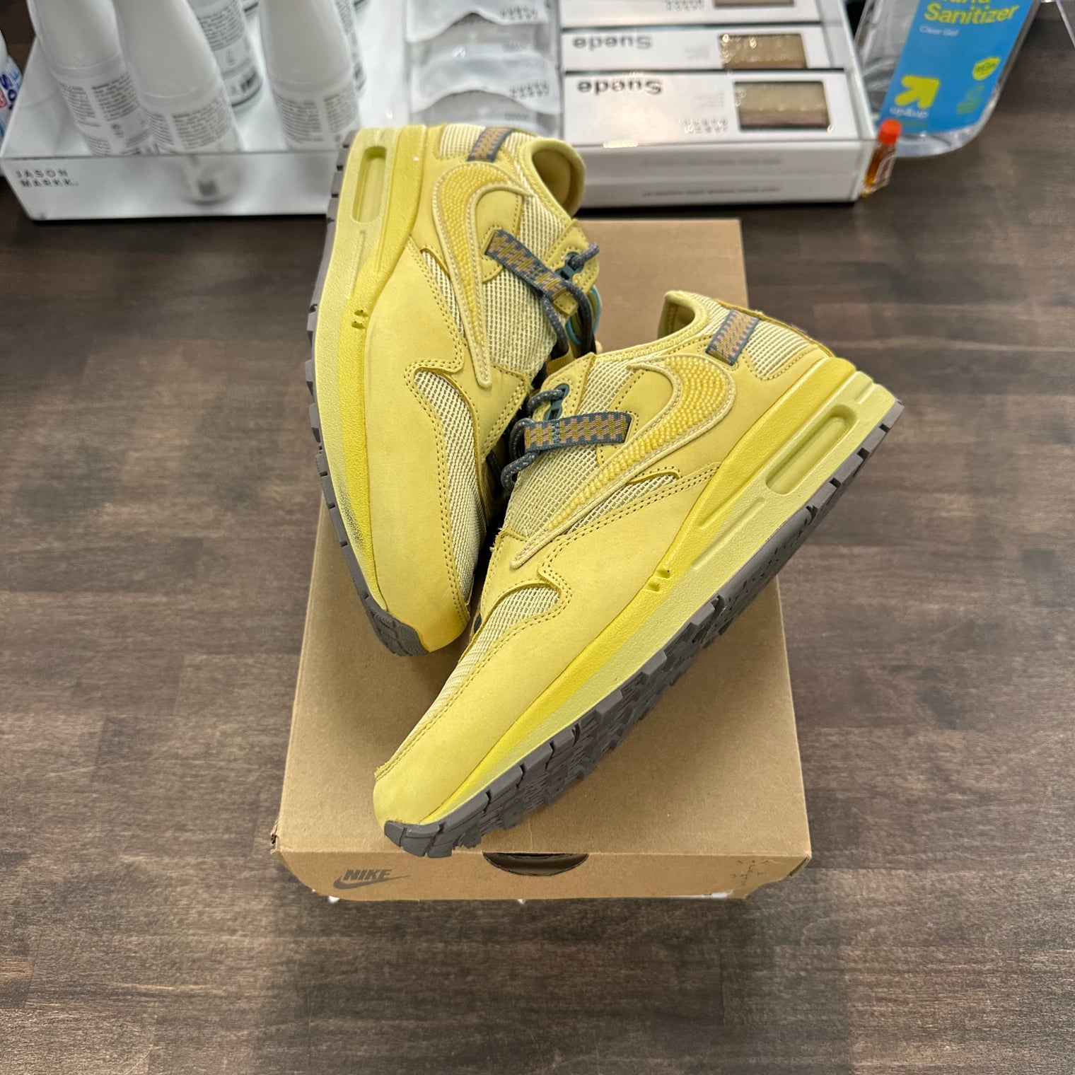 Travis Scott Saturn Gold Air Max 1 (USED)