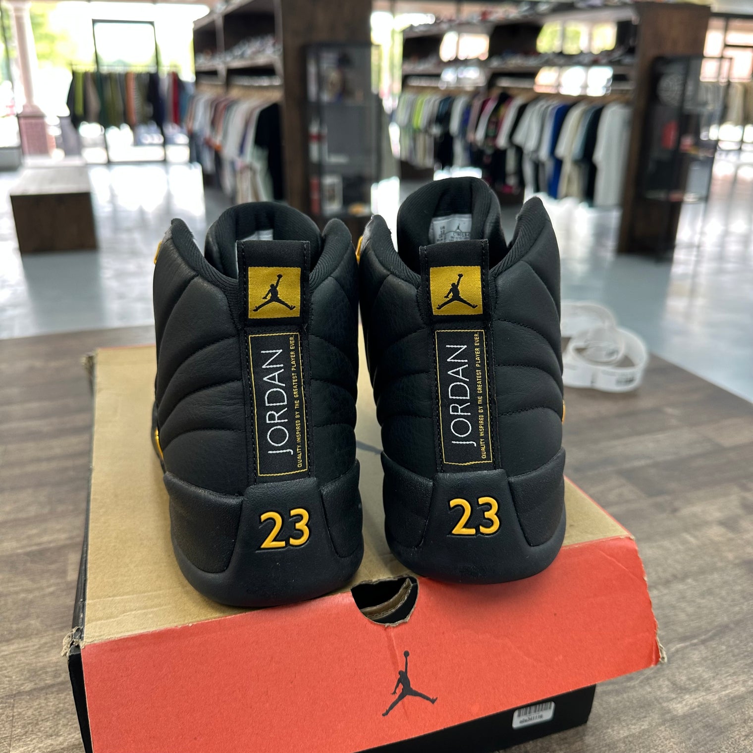 Air Jordan 12 Retro Black Taxi (Used)
