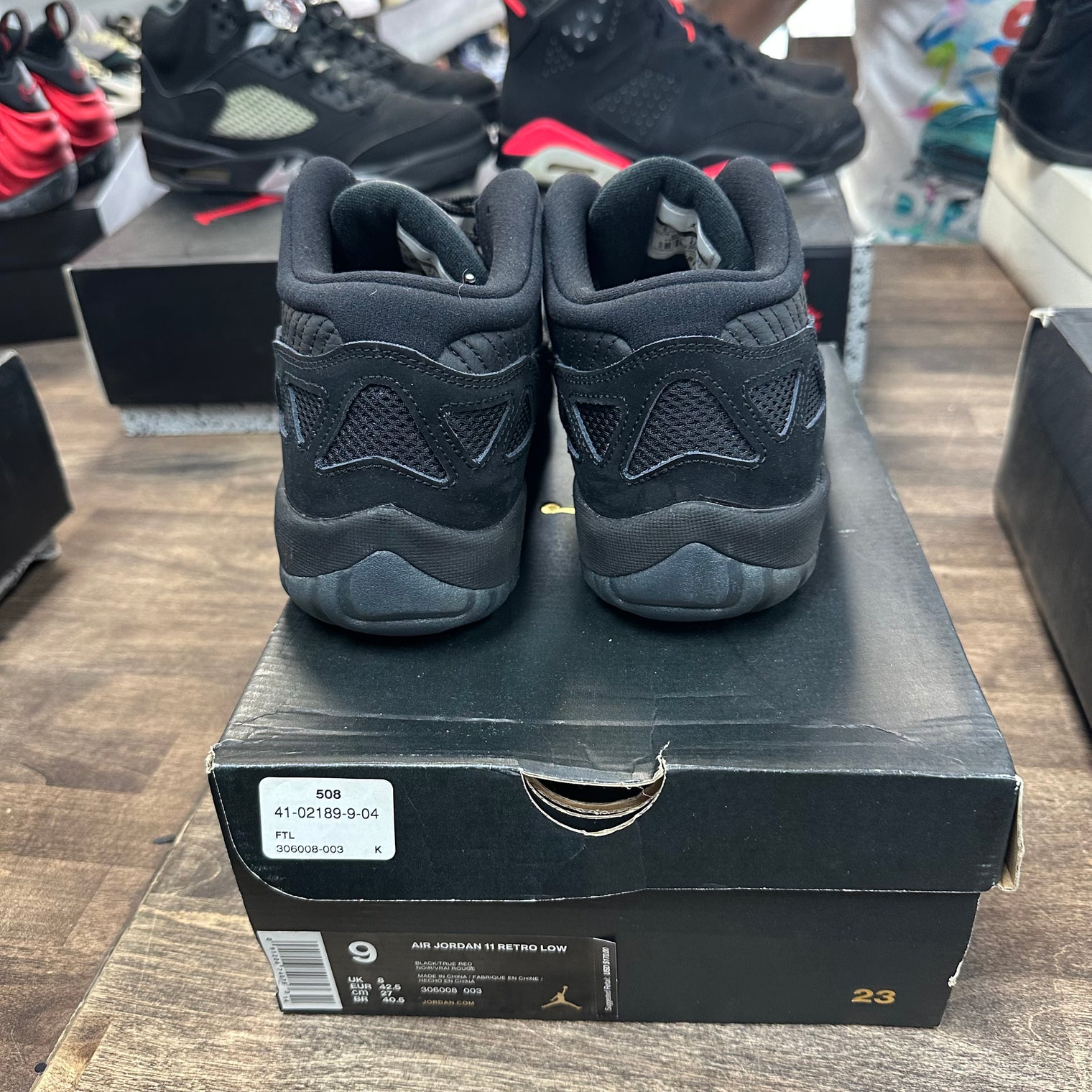 Referee Jordan 11 Low IE (2015) (USED)