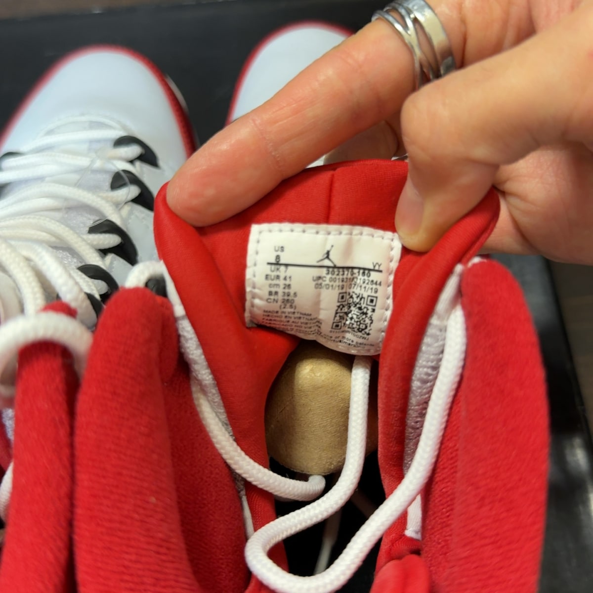 Jordan 9 Retro White Gym Red Size 8 - Image 6