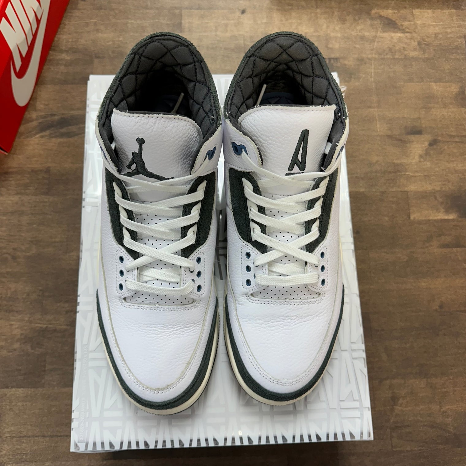Diffused Blue A Ma Maniere Jordan 3 (USED)