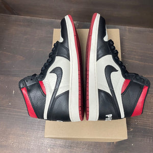 Jordan 1 Retro High Not for Resale Varsity Red Size 11 (Pre-Owned) - box