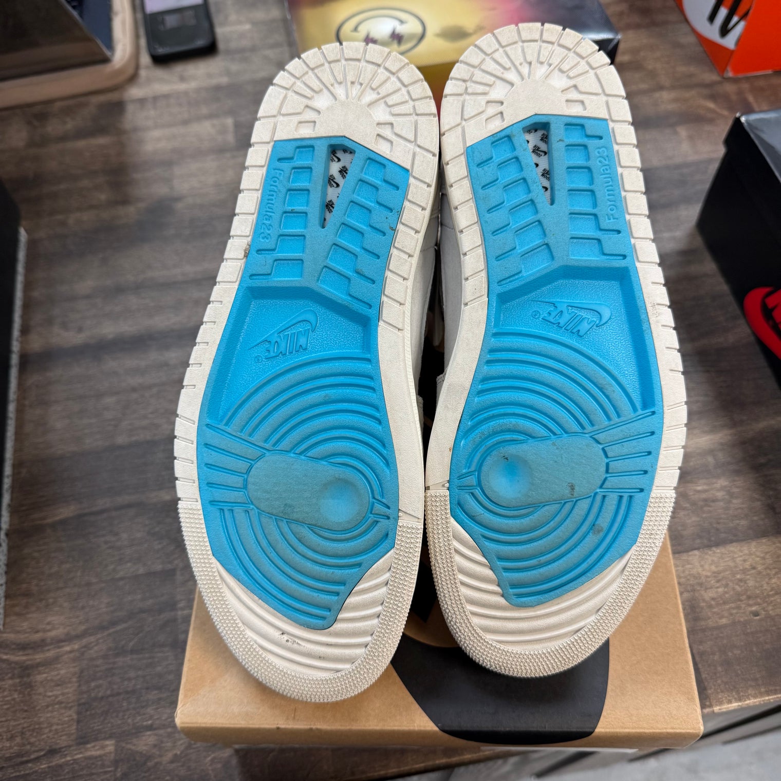 Orewood Brown Bright Citrus Sail Jordan 1 Zoom CMFT 2 (USED)