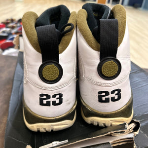 Jordan 9 Retro Statue - Image 4