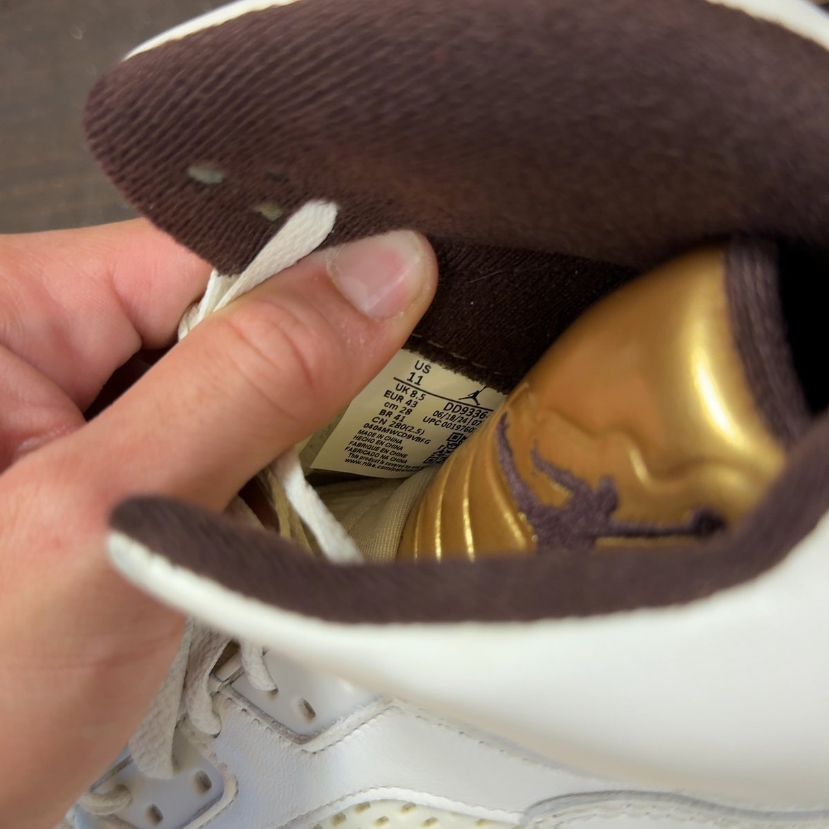 Jordan 5 Retro Golden Ticket (Women's) Size 11W (Pre-Owned) - aux