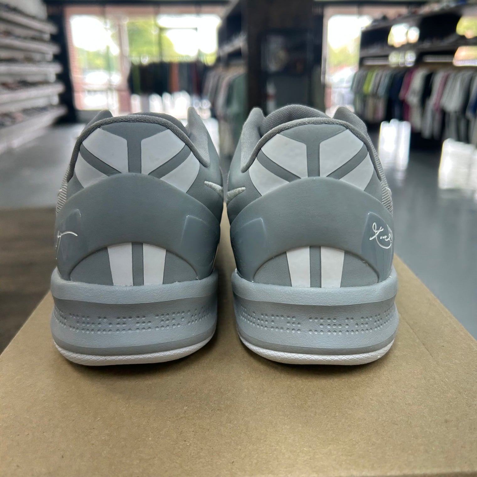 Wolf Grey Kobe 8 Protro (USED,No Box)
