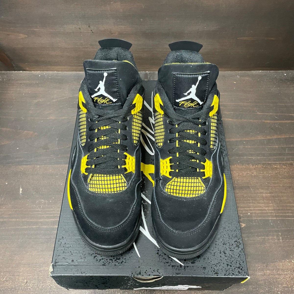Jordan 4 Retro Thunder (2023) - Image 2