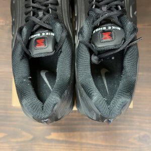 Nike Shox R4 Black Bright Crimson Size 12 (Pre-Owned) - Image 6