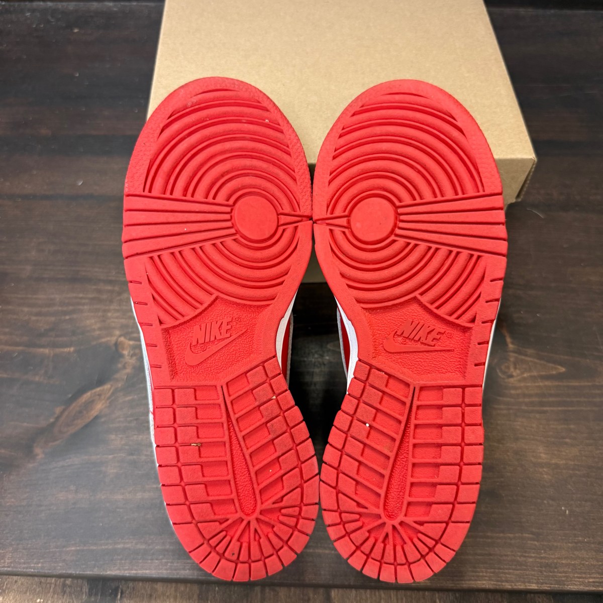 Nike Dunk Low Championship Red (GS) Size 4Y (Pre-Owned) - Image 6