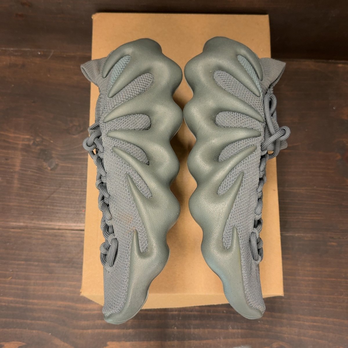 adidas Yeezy 500 Utility Black Size 10.5 (Pre-Owned) - aux