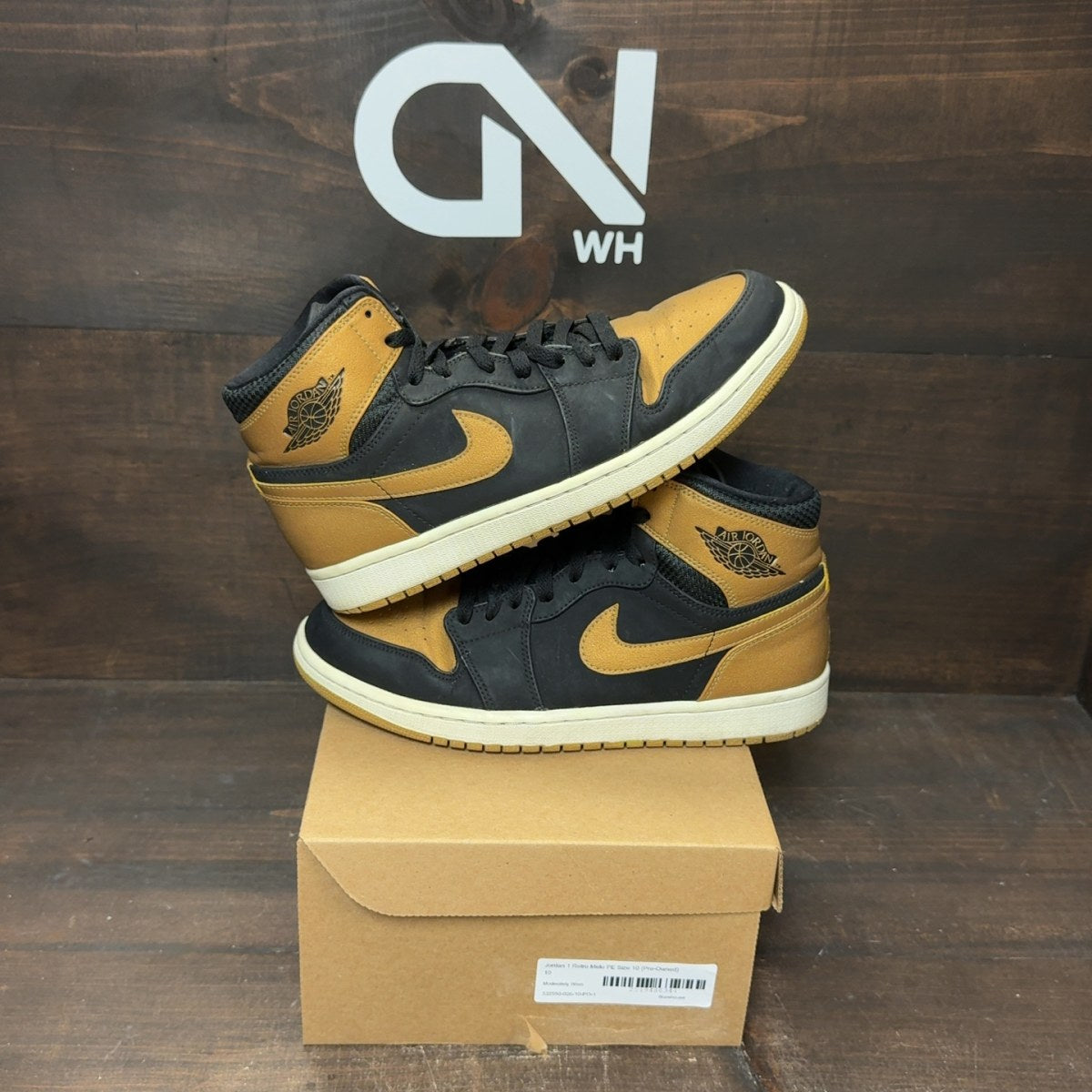 Jordan 1 Retro Melo PE Size 10 (Pre-Owned) - Image 1