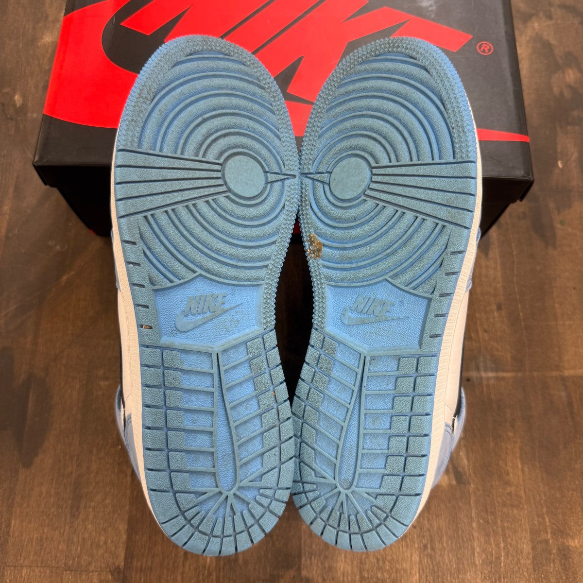 Jordan 1 Retro High OG University Blue (GS) - Image 5
