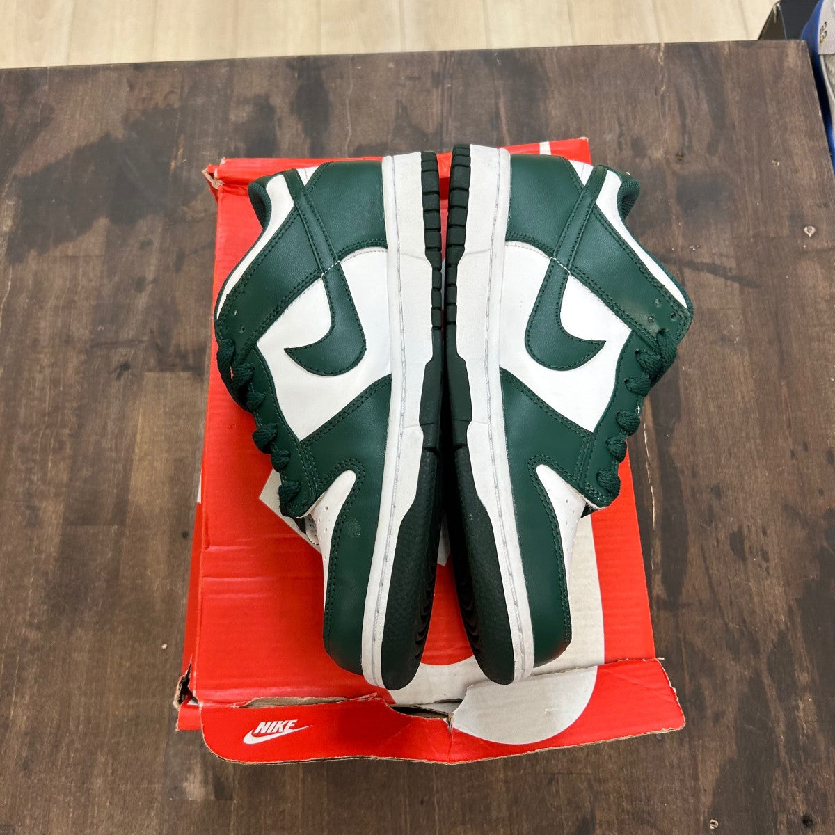 Nike Dunk Low Michigan State (GS) - Image 3